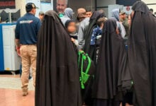 Colombia expulsa a integrantes de secta judía ultraortodoxa acusada de secuestro y abuso infantil