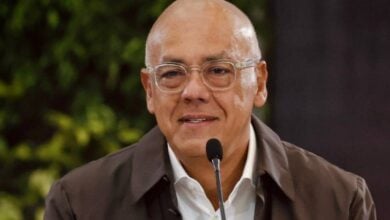 Jorge Rodríguez: La Ley de Amnistía es el aporte inicial para el diálogo nacional