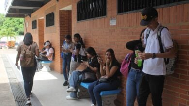 Director de la Unesr pide paciencia ante fallas del sistema de carga de notas