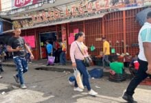 El centro de Maturín luce desolado mientras los mercados registran alta afluencia