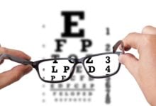 Un nuevo estudio señala a la oscuridad como la verdadera causa de la miopía