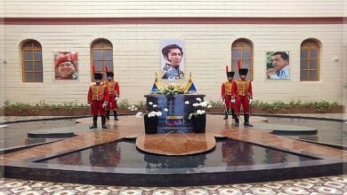 Autoridades y familiares rinden homenaje a Chávez en el Cuartel de la Montaña