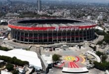 Aficionado muere tras caer de un palco en la reapertura del Estadio Azteca