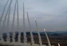 Corea del Norte exhibe sus sistemas de lanzacohetes de mayor calibre del mundo