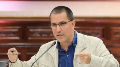 Jorge Arreaza confirma la excarcelación de 31 militares