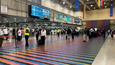 Ministra de Turismo busca reactivar vuelos directos con Canadá y Alemania