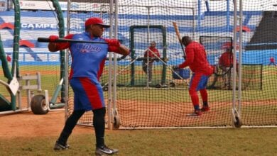 E. UU. niega entrada a ocho miembros de la delegación de béisbol de Cuba