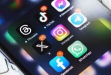 Algoritmo de la Ansiedad: El impacto del uso excesivo de redes sociales en la salud mental