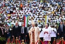 Papa León XIV finaliza su gira por África con un llamado a la paz