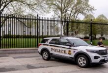 Detienen a un hombre tras intentar saltar una valla en las cercanías de la Casa Blanca