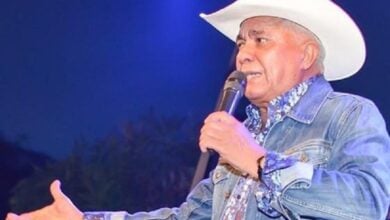 “Gracias por sus oraciones”: Reynaldo Armas reaparece tras superar crisis de salud