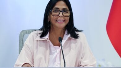 Delcy Rodríguez denuncia intentos de la oposición para impedir el regreso de Venezuela al FMI