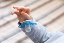 Odontopediatra recomienda retirar el chupón antes de los dos años para evitar daños en el maxilar