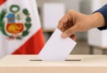 Perú se encamina a segunda vuelta con Keiko Fujimori a la cabeza del conteo rápido