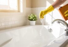 Cómo hacer un limpiador casero para baños con bicarbonato