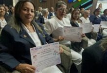 Entregan más de 100 reconocimientos a enfermeras de Monagas por su día