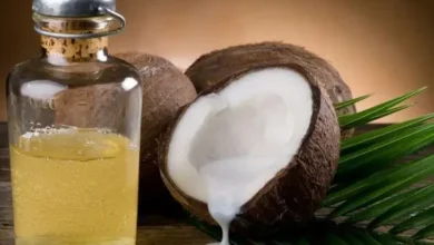 Devuélvele el brillo a tus canas con esta mascarilla casera de yogur y coco