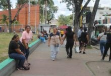 Maturineses se preparan para honrar a las madres en unión familiar