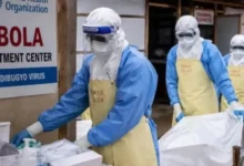 Hong Kong blinda sus fronteras y activa alerta roja por brote de ébola en el Congo