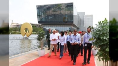 Delcy Rodríguez en India: visita la refinería de Jamnagar, la más grande del mundo