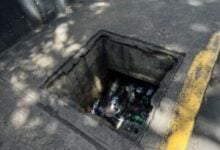 Sigue el peligro latente por alcantarilla sin tapa en la avenida Bicentenario