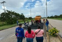 Inician plan de bacheo en la Troncal 13 para rehabilitar la vía nacional entre Monagas y Anzoátegui