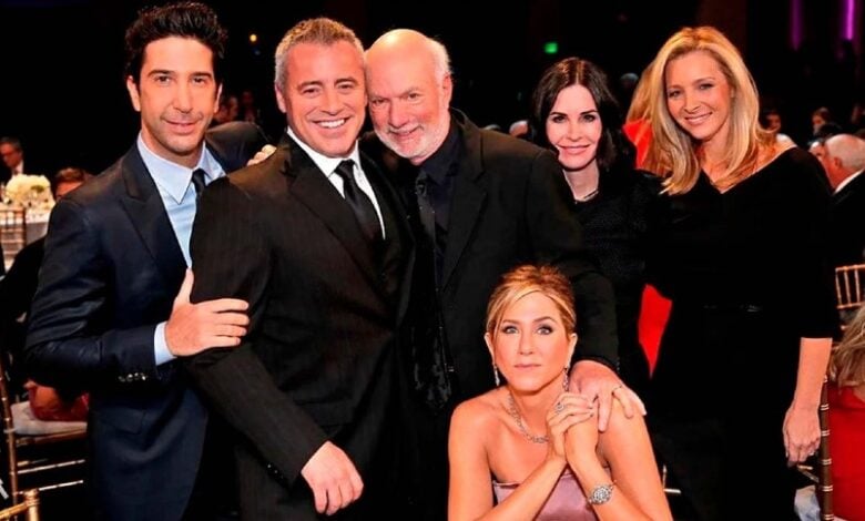 El elenco de 'Friends' está de luto tras la muerte del legendario director James Burrows