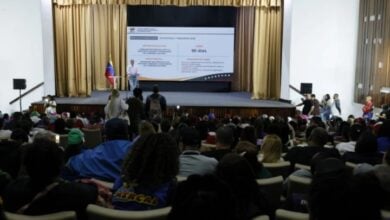 La Comisión Presidencial para la Reestructuración del Gobierno inicia consultas con los movimientos sociales