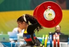 Valeria Osorio gana dos bronces en Mundial Juvenil de Levantamiento de Pesas