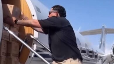 Yadier Molina realizó una colecta de insumos y los envió a Venezuela en un avión privado