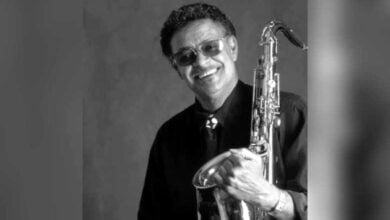 Muere Plas Johnson a los 94 años, legendario saxofonista del tema de La Pantera Rosa