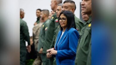 Presidenta Delcy Rodríguez rinde tributo a Simón Bolívar en el 243.º aniversario de su natalicio