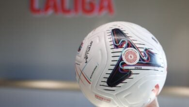 LaLiga española integrará un sensor en los balones para apoyar el arbitraje