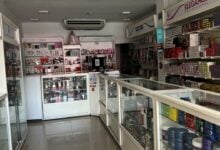 Apagones de más de seis horas paralizan el comercio en la avenida Miranda