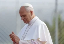 Papa pide leyes firmes contra la explotación algorítmica