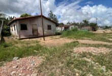 Vecinos de 4 de Febrero piden plan de asfaltado y cloacas tras más de 20 años de abandono