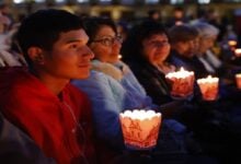 Rinden homenaje a los 331 fallecidos del terremoto en Colombia