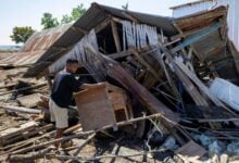 Balance del sismo en la isla de Flores, Indonesia asciende a 70 muertos y supera los 22.000 evacuados