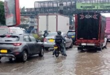 Ondas tropicales causan estragos, inundaciones y colapsos en Colombia