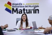Alcaldesa Ana Fuentes anuncia rehabilitación de la plaza Bolívar de La Cruz y mejoras viales en Maturín