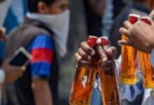 Alcohol adulterado deja al menos 19 muertos en un estado de la India donde rige la ley seca