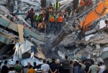 Derrumbe de un edificio de seis plantas en la Franja de Gaza deja al menos 20 muertos y 60 desaparecidos
